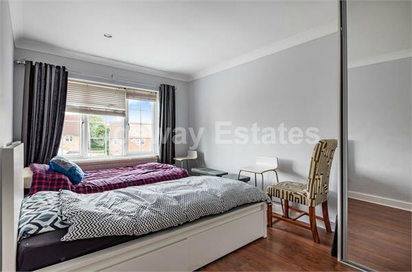 Orchard Close, Radlett